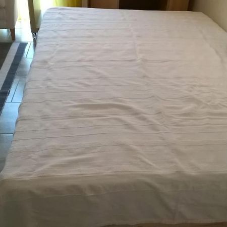 Toll Apartment Mit Privatem Eingang Free Parking Slbst Check-In Netflix 30 Zone Ruhig Duisburg Luaran gambar