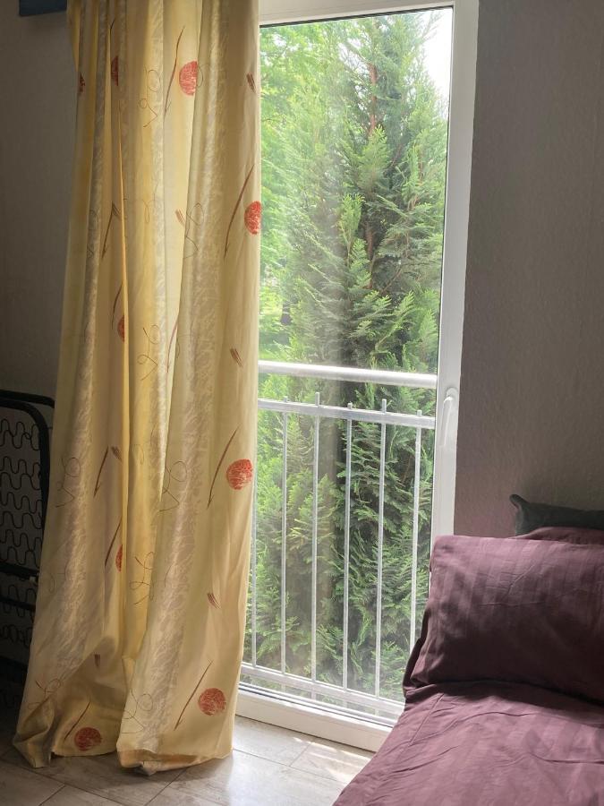 Toll Apartment Mit Privatem Eingang Free Parking Slbst Check-In Netflix 30 Zone Ruhig Duisburg Luaran gambar