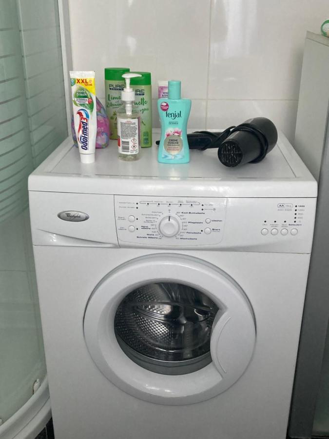 Toll Apartment Mit Privatem Eingang Free Parking Slbst Check-In Netflix 30 Zone Ruhig Duisburg Luaran gambar